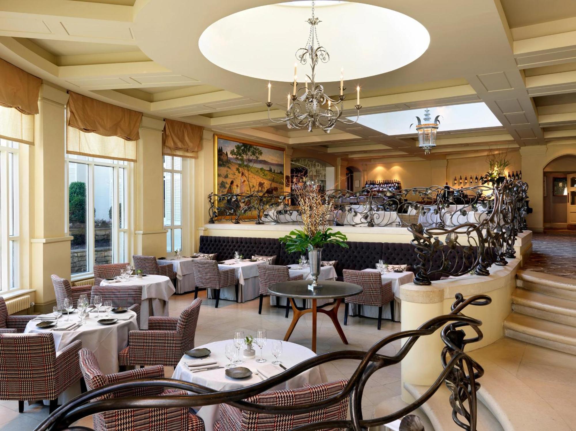 The Vineyard Hotel & Spa Ньюбери Экстерьер фото