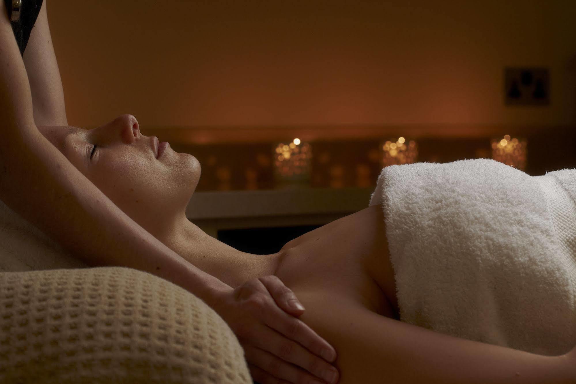 The Vineyard Hotel & Spa Ньюбери Экстерьер фото