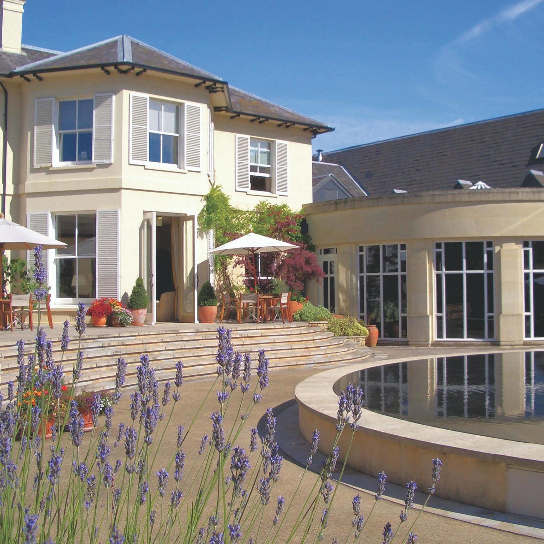 The Vineyard Hotel & Spa Ньюбери Экстерьер фото